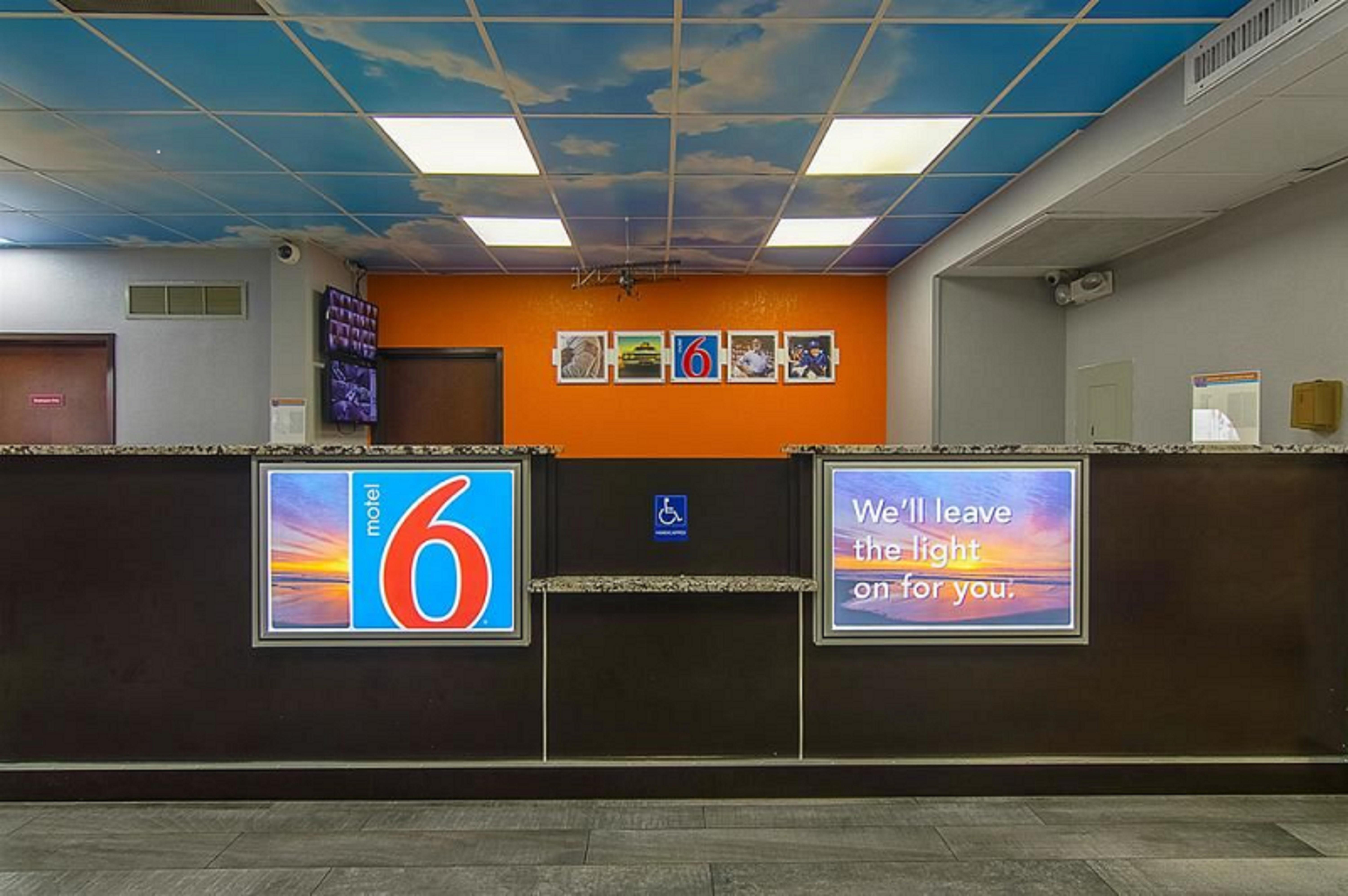Motel 6-Atlanta, Ga - Atlanta Airport College Park Екстериор снимка